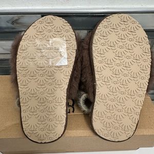 T Fluff Yeah Slide Lion Stuffie